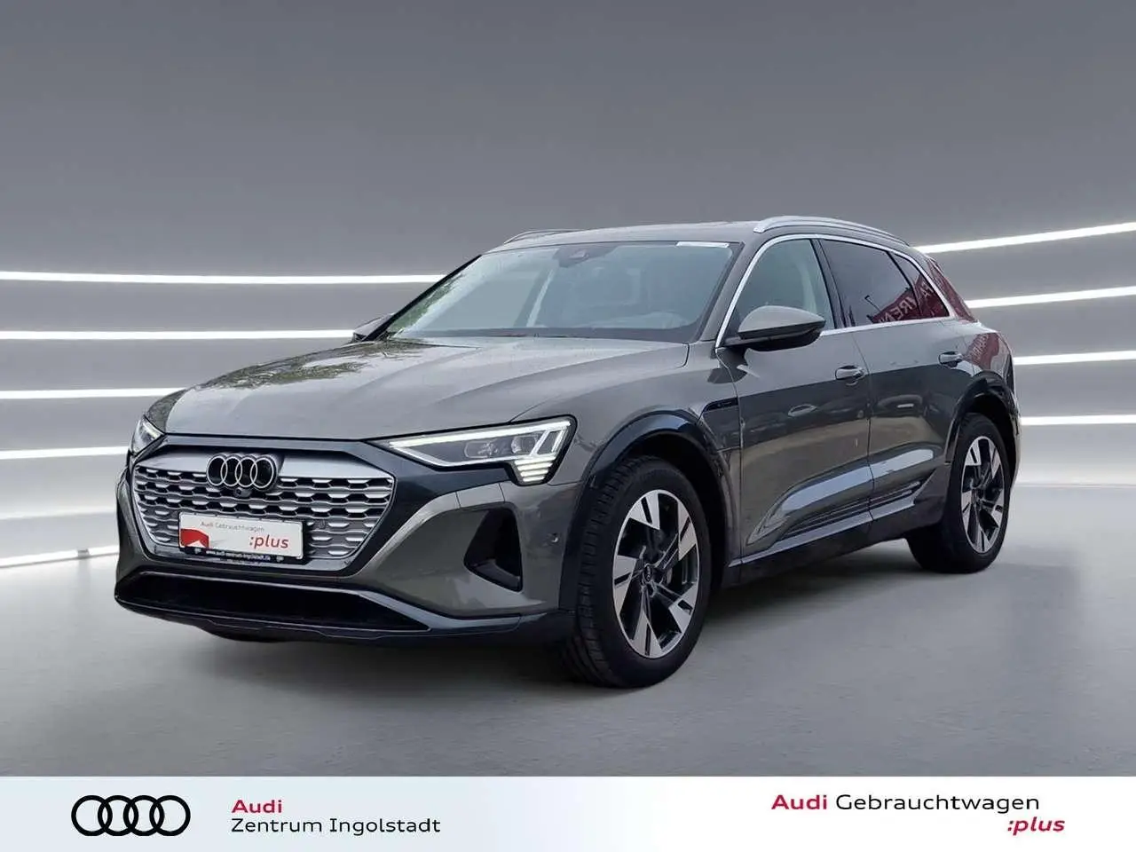 Photo 1 : Audi Q8 2023 Electric