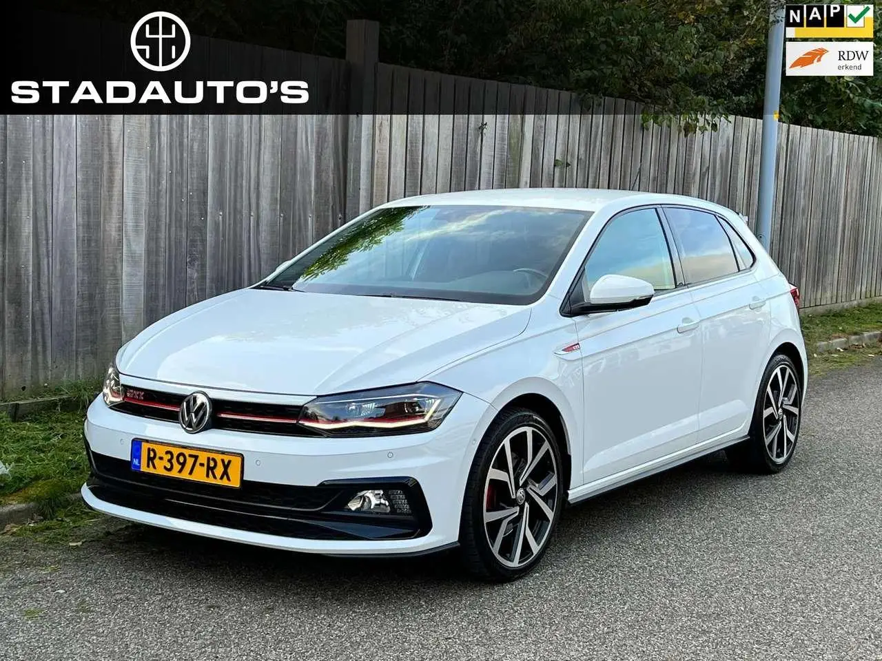 Photo 1 : Volkswagen Polo 2018 Petrol