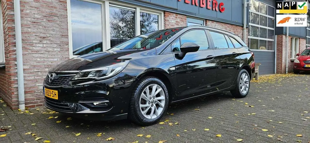 Photo 1 : Opel Astra 2019 Essence