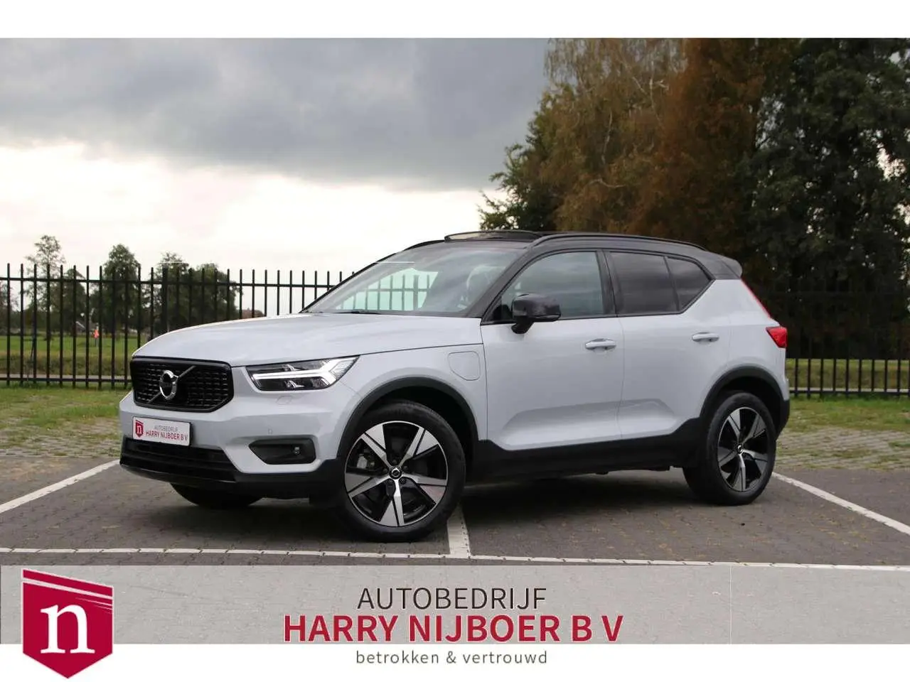 Photo 1 : Volvo Xc40 2021 Hybrid