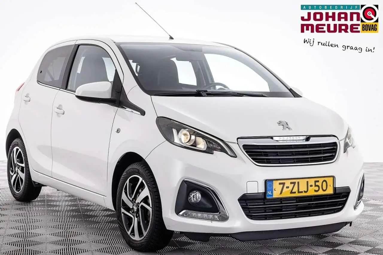 Photo 1 : Peugeot 108 2015 Essence