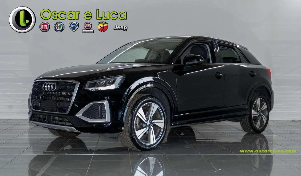 Photo 1 : Audi Q2 2020 Petrol