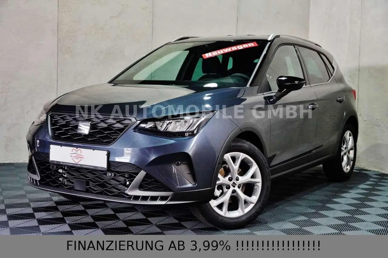 Photo 1 : Seat Arona 2024 Essence