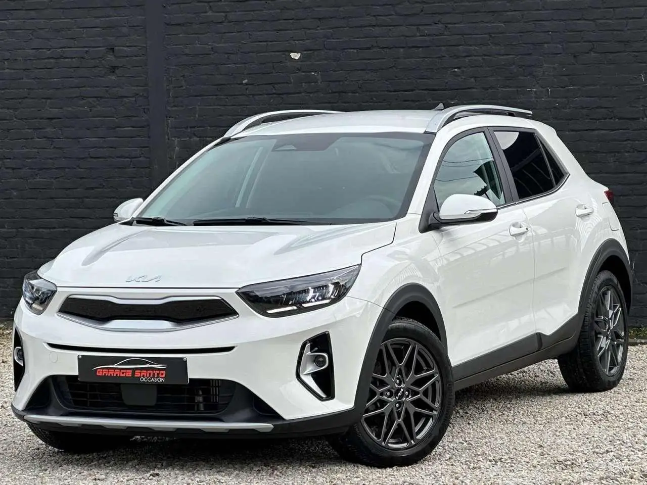 Photo 1 : Kia Stonic 2023 Petrol