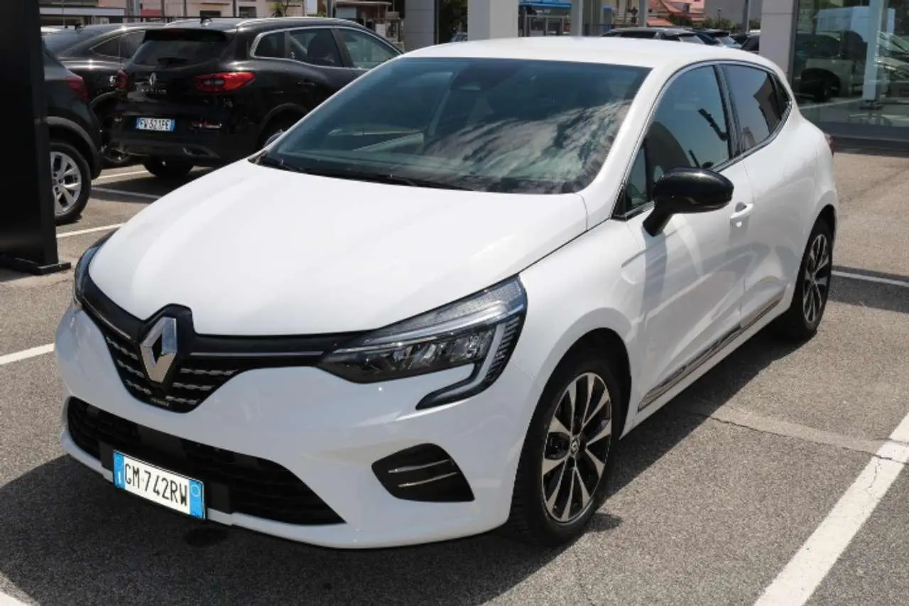 Photo 1 : Renault Clio 2023 Essence