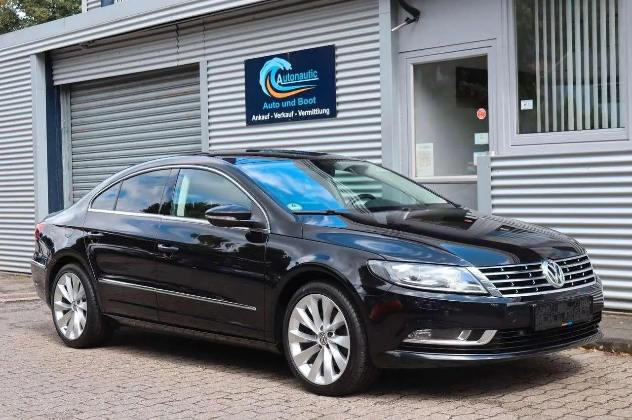 Photo 1 : Volkswagen Passat 2016 Essence