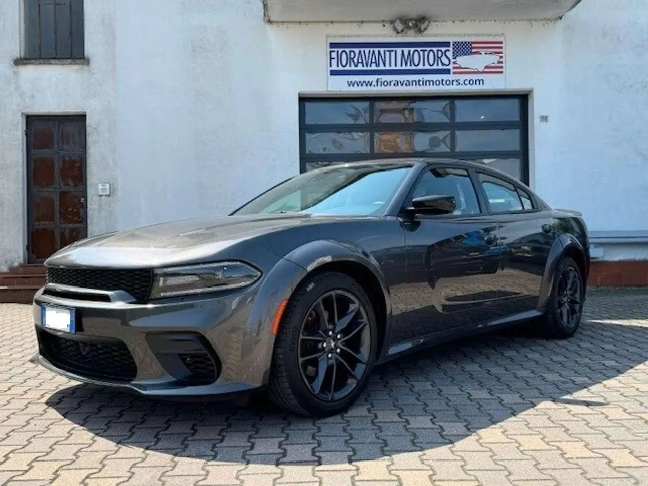 Photo 1 : Dodge Charger 2021 Petrol