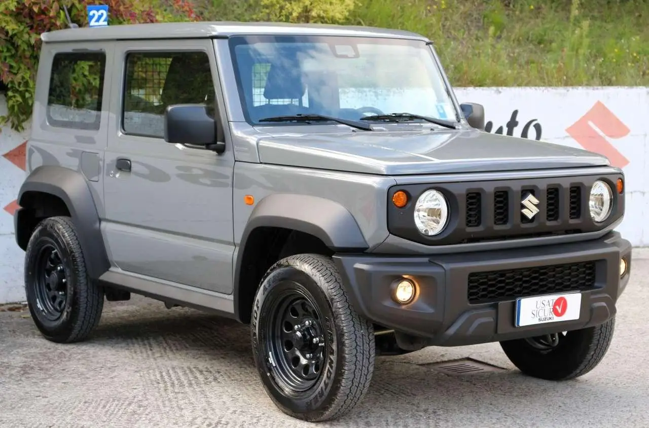 Photo 1 : Suzuki Jimny 2023 Essence