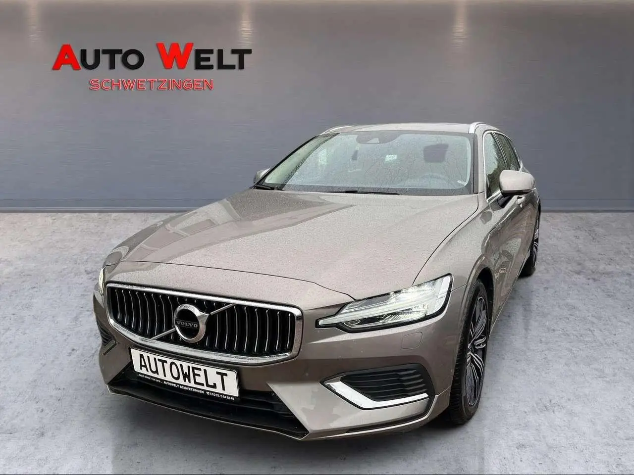 Photo 1 : Volvo V60 2020 Hybride