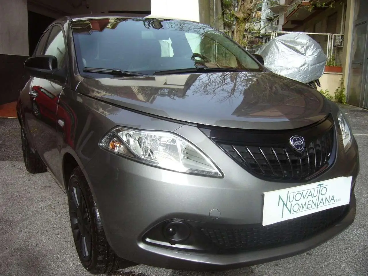 Photo 1 : Lancia Ypsilon 2023 Hybrid