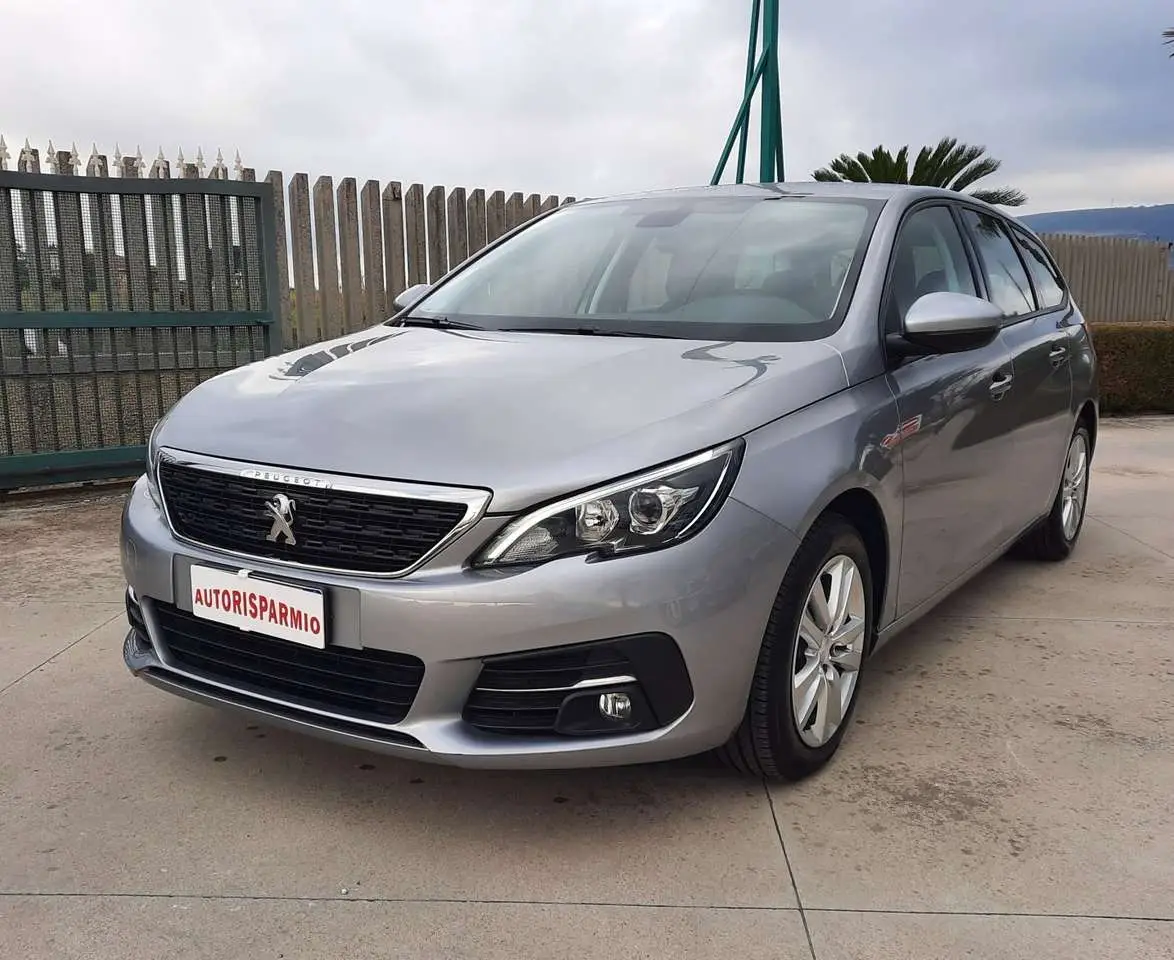 Photo 1 : Peugeot 308 2018 Diesel