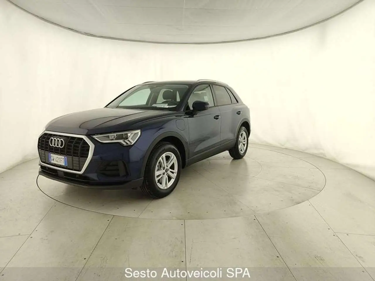 Photo 1 : Audi Q3 2024 Hybride