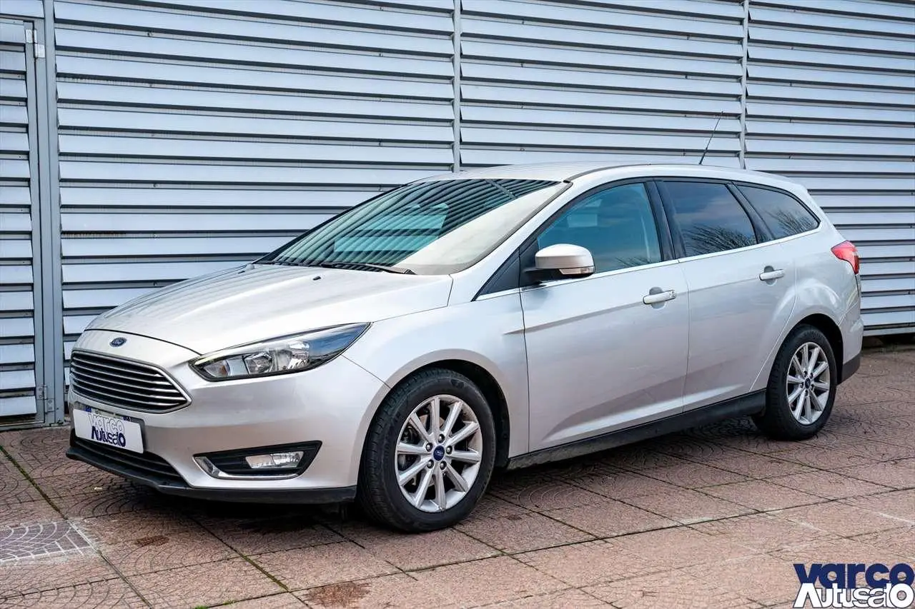 Photo 1 : Ford Focus 2016 Diesel