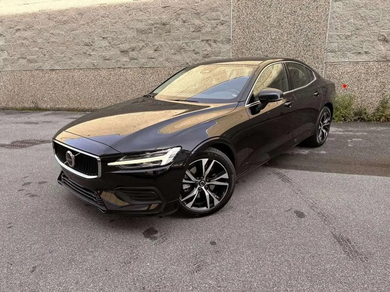 Photo 1 : Volvo S60 2024 Hybride