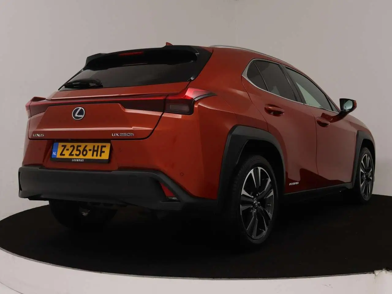 Photo 1 : Lexus Ux 2020 Hybrid