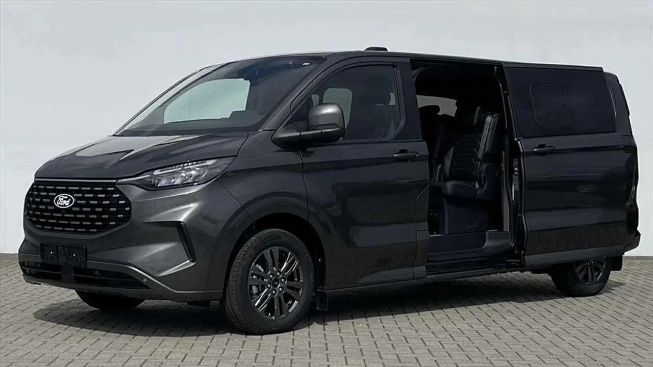 Photo 1 : Ford Tourneo 2024 Diesel