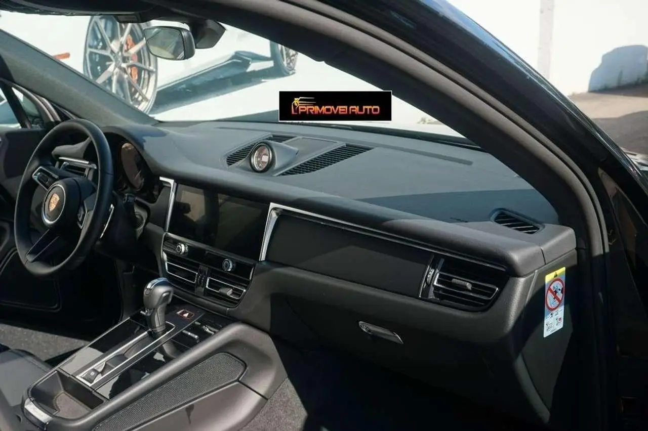 Photo 1 : Porsche Macan 2024 Petrol