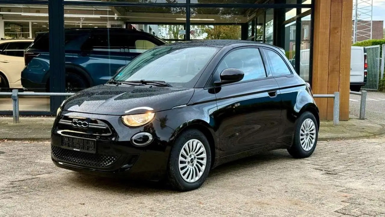 Photo 1 : Fiat 500 2022 Électrique