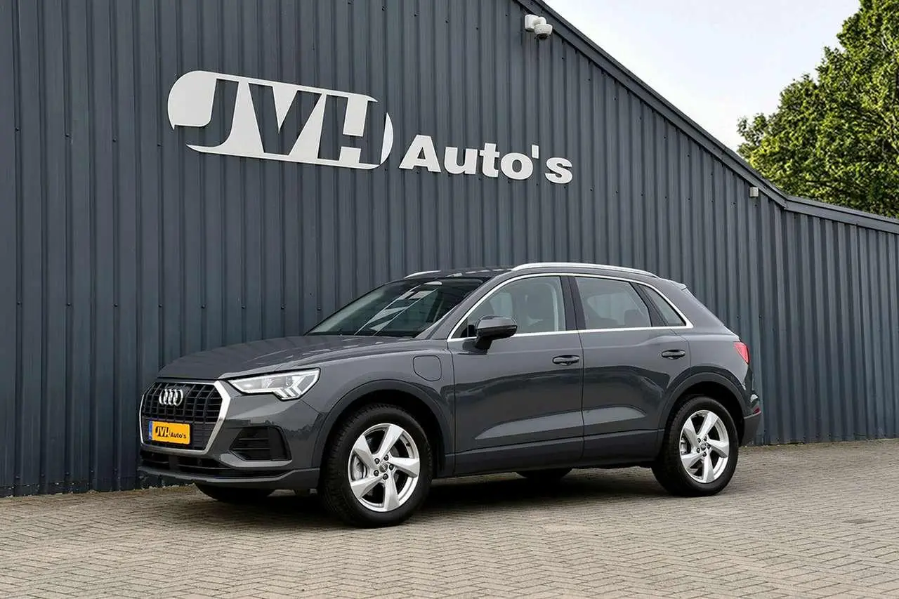 Photo 1 : Audi Q3 2021 Hybride