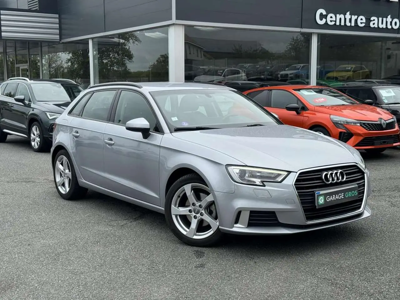 Photo 1 : Audi A3 2019 Petrol