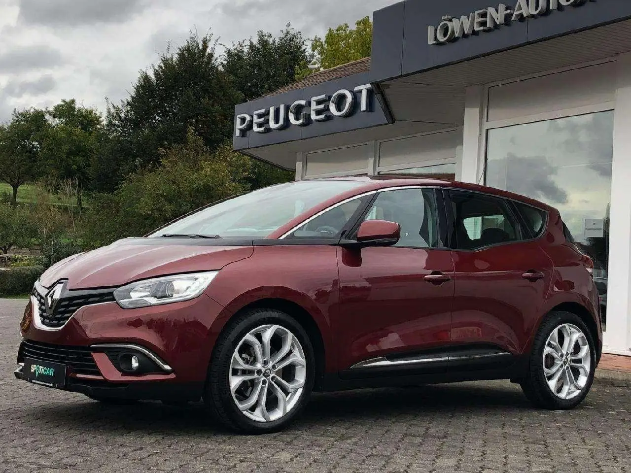 Photo 1 : Renault Scenic 2018 Petrol