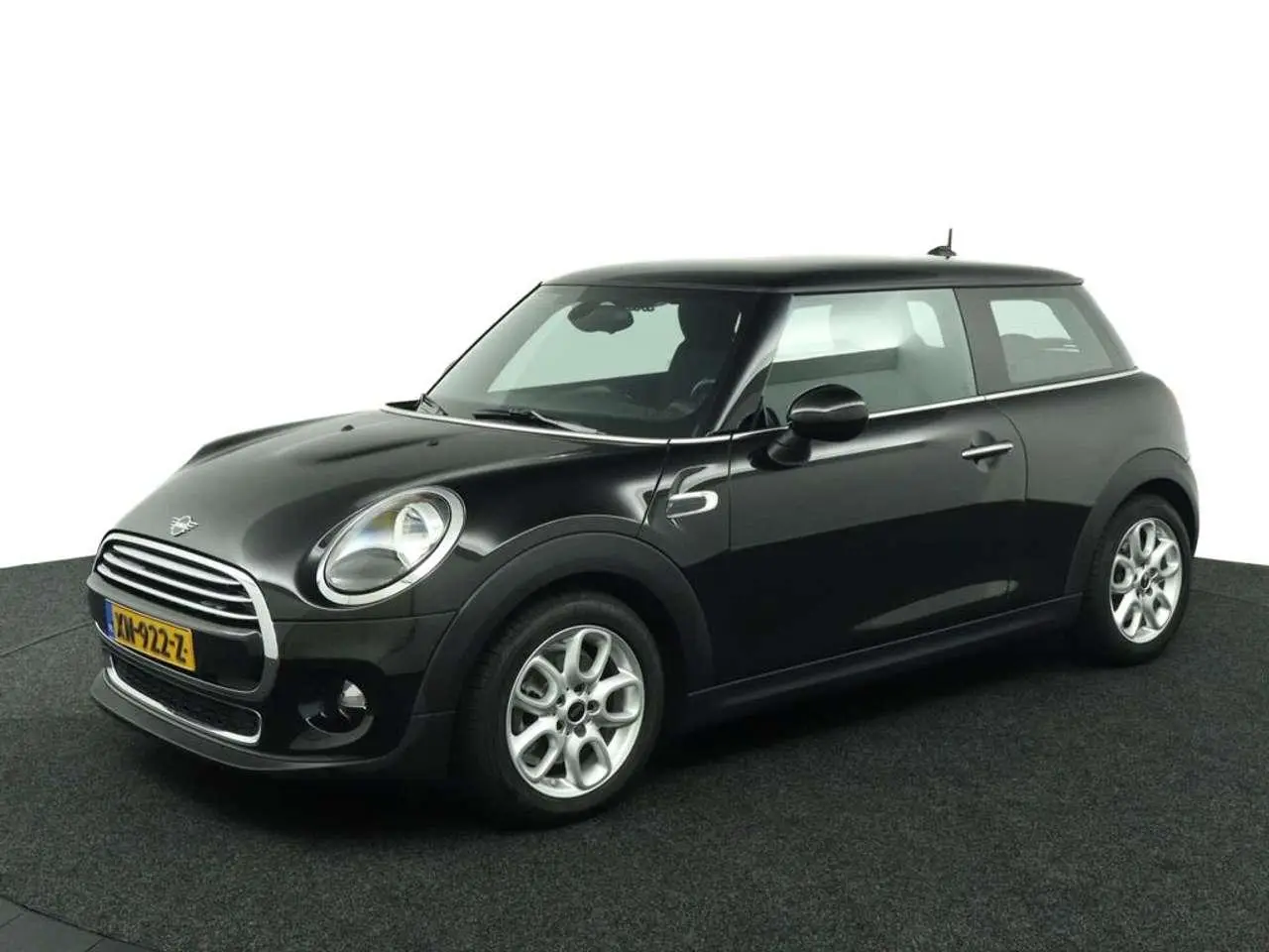 Photo 1 : Mini Cooper 2019 Petrol