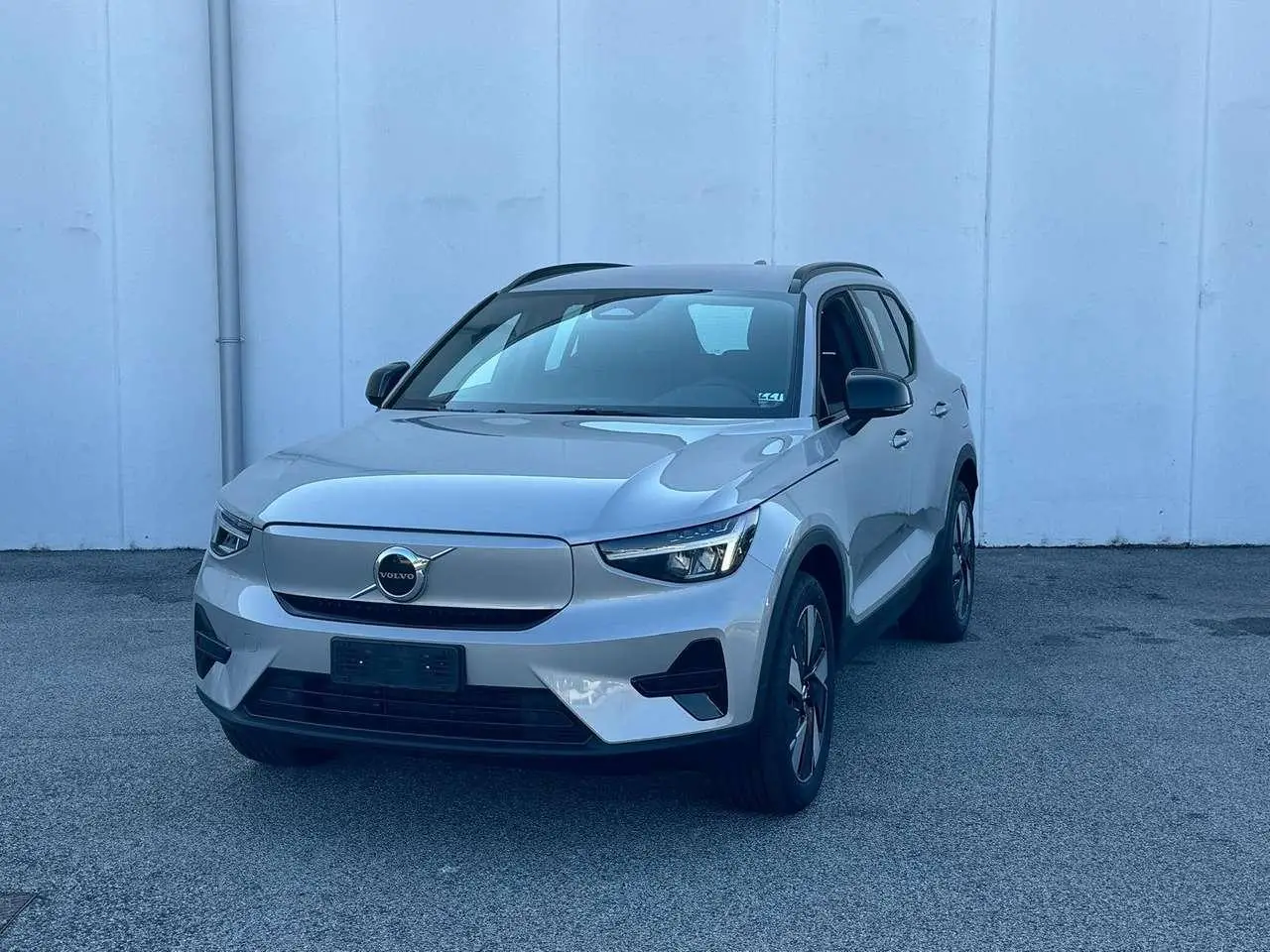 Photo 1 : Volvo Xc40 2024 Électrique