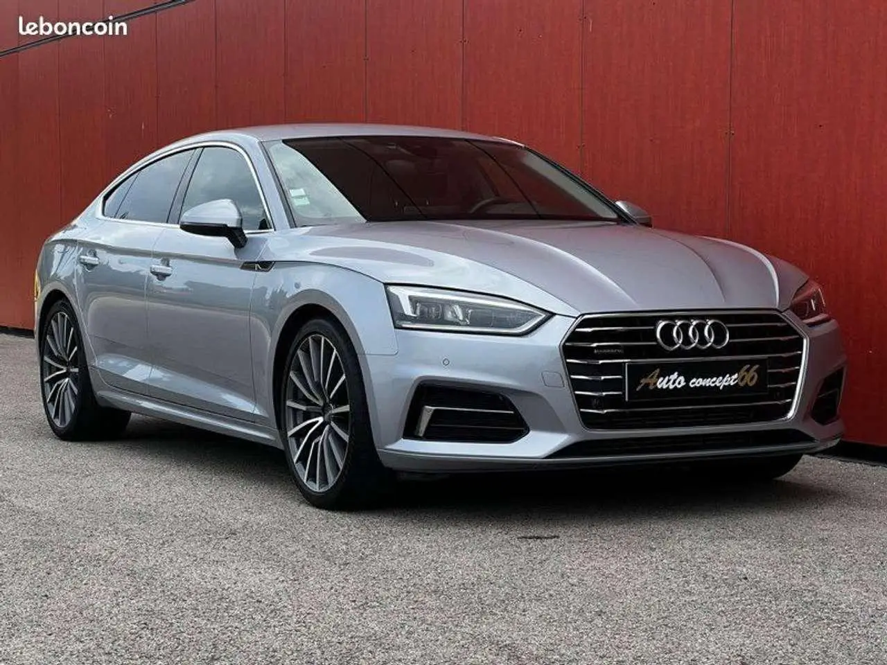 Photo 1 : Audi A5 2018 Hybrid