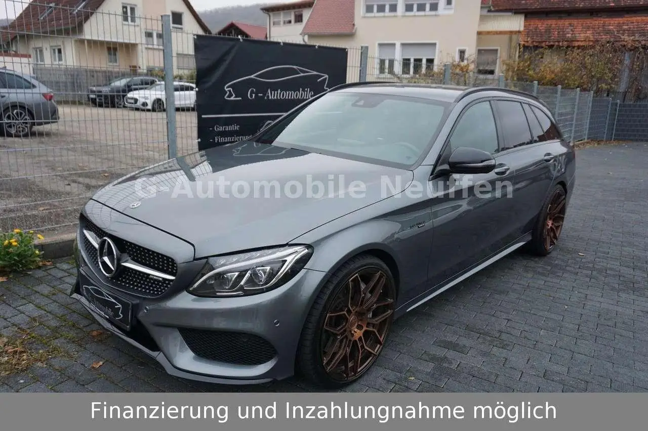 Photo 1 : Mercedes-benz Classe C 2017 Petrol