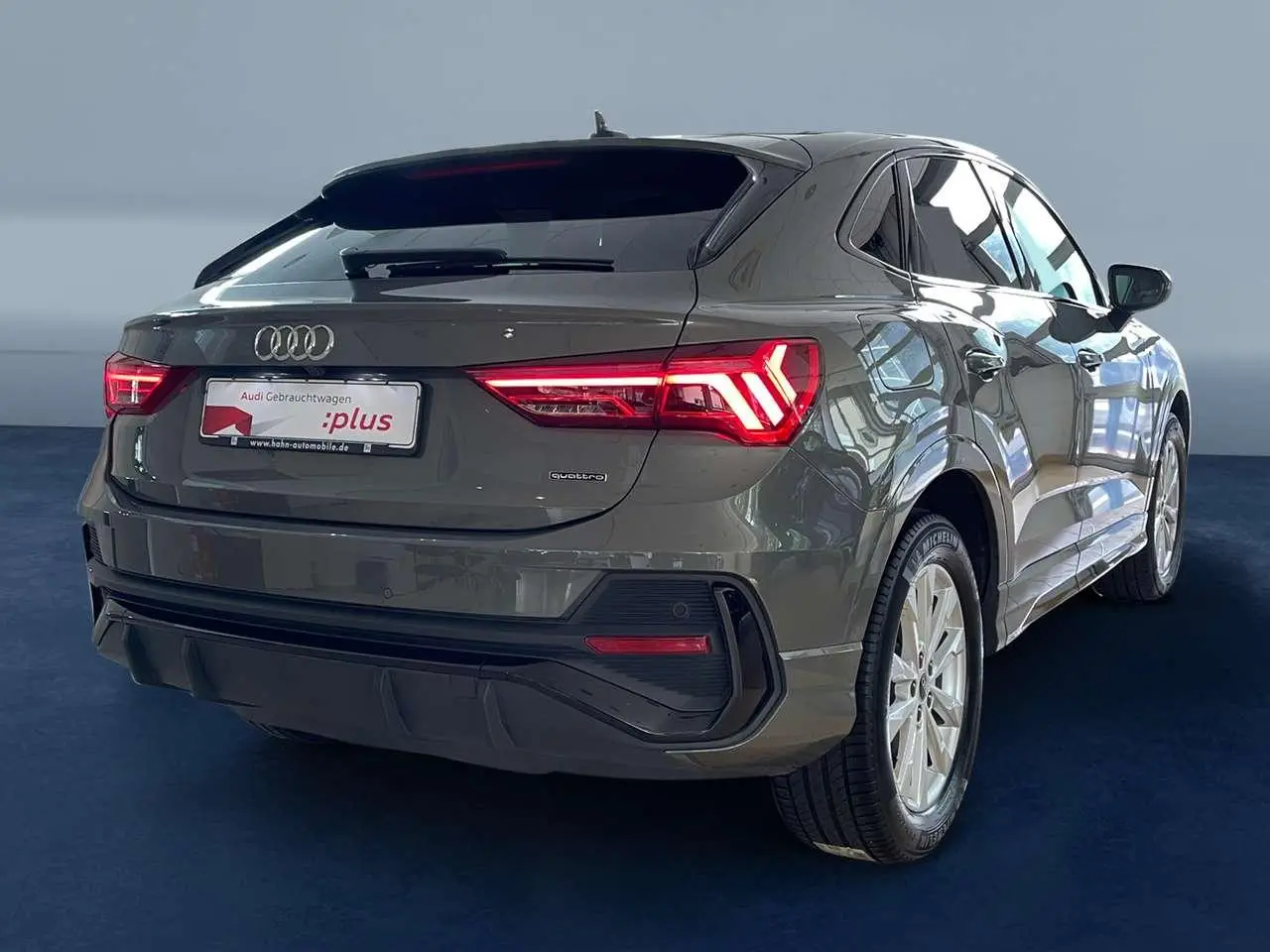 Photo 1 : Audi Q3 2021 Diesel