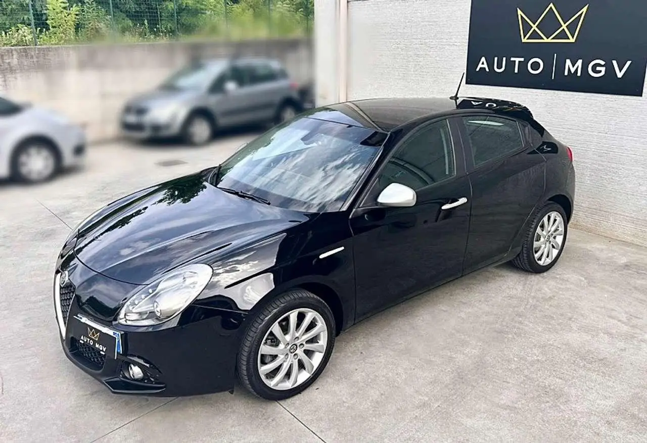 Photo 1 : Alfa Romeo Giulietta 2018 Petrol