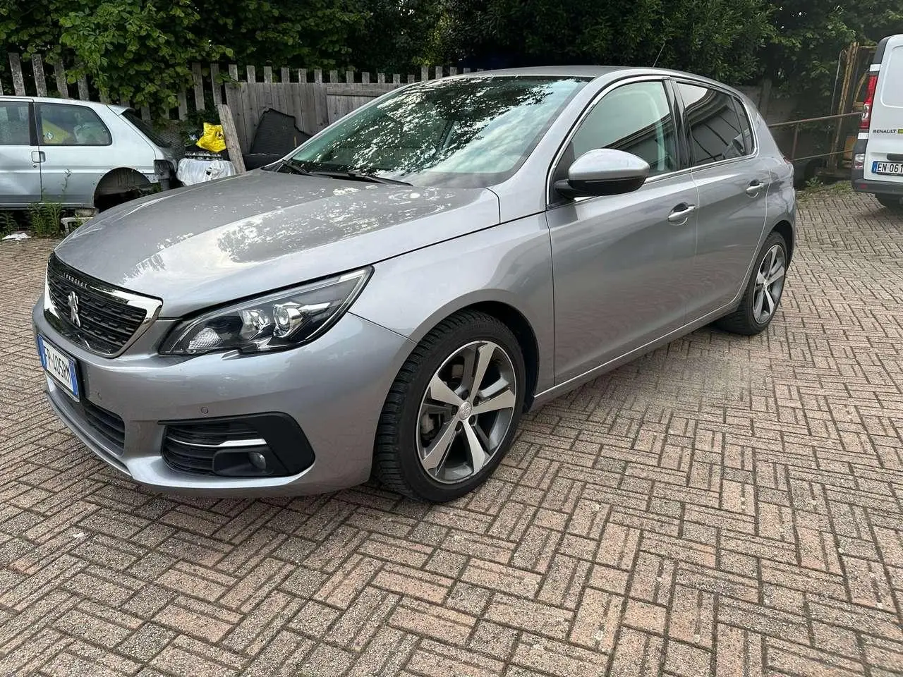 Photo 1 : Peugeot 308 2018 Diesel