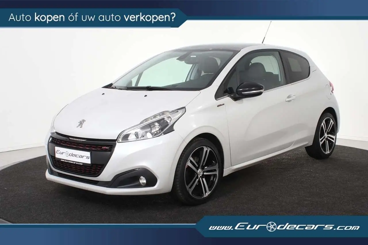 Photo 1 : Peugeot 208 2017 Petrol