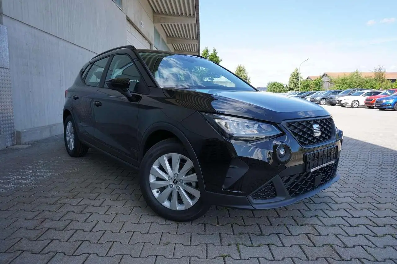 Photo 1 : Seat Arona 2024 Petrol