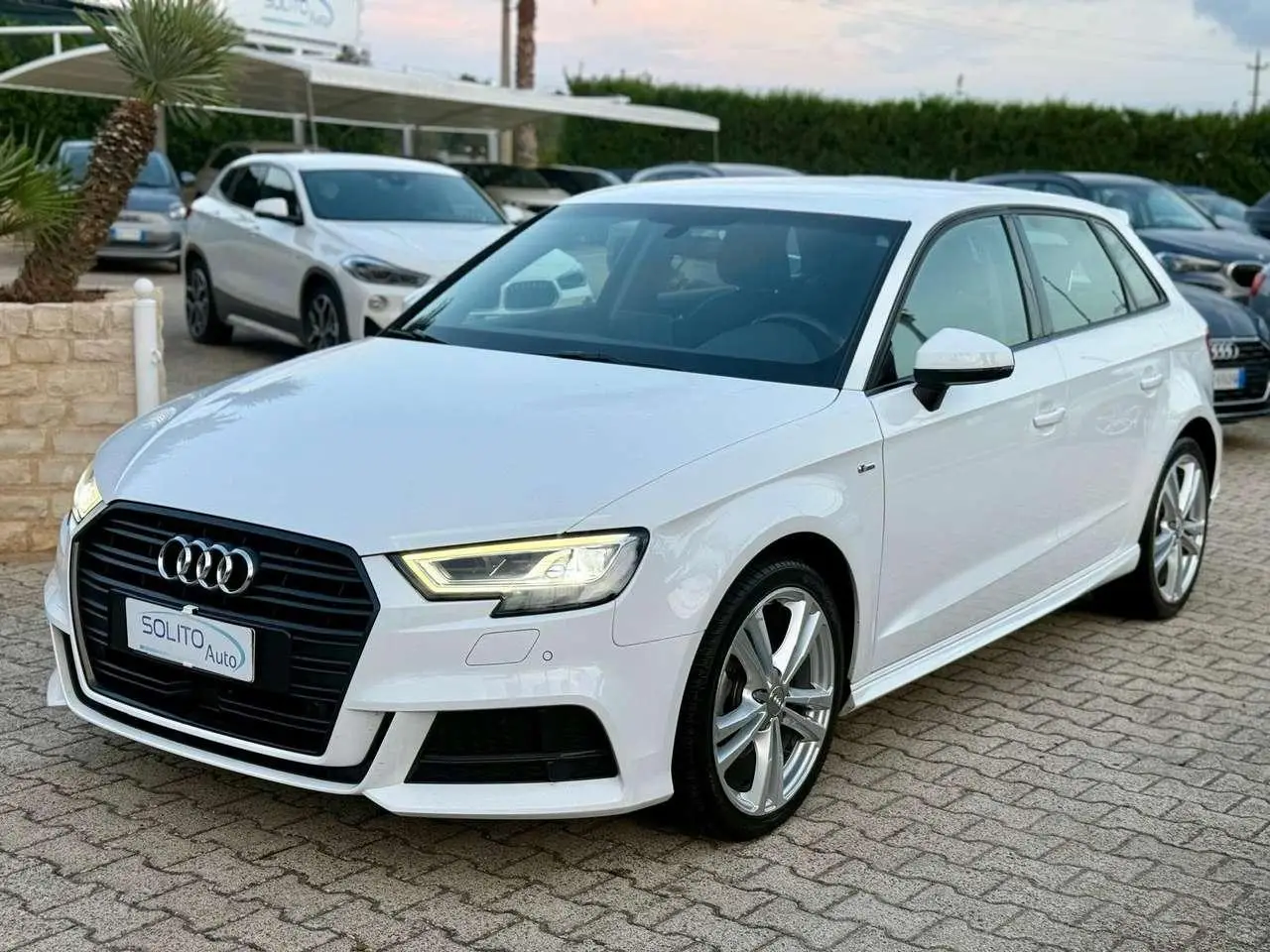 Photo 1 : Audi A3 2020 Petrol