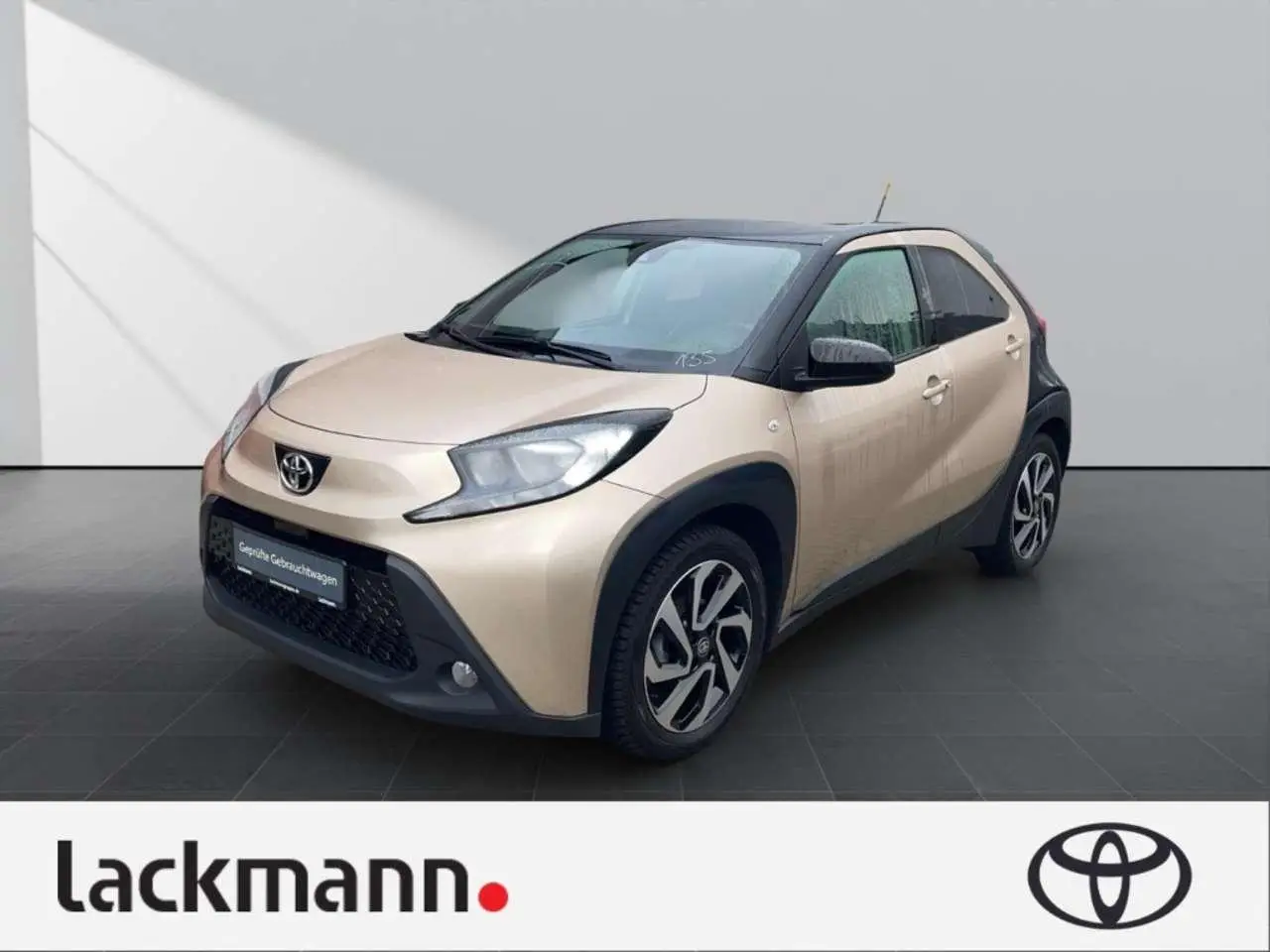 Photo 1 : Toyota Aygo X 2023 Essence