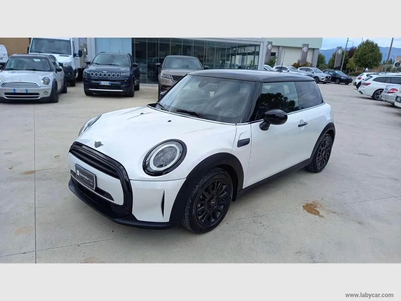 Photo 1 : Mini Cooper 2024 Essence