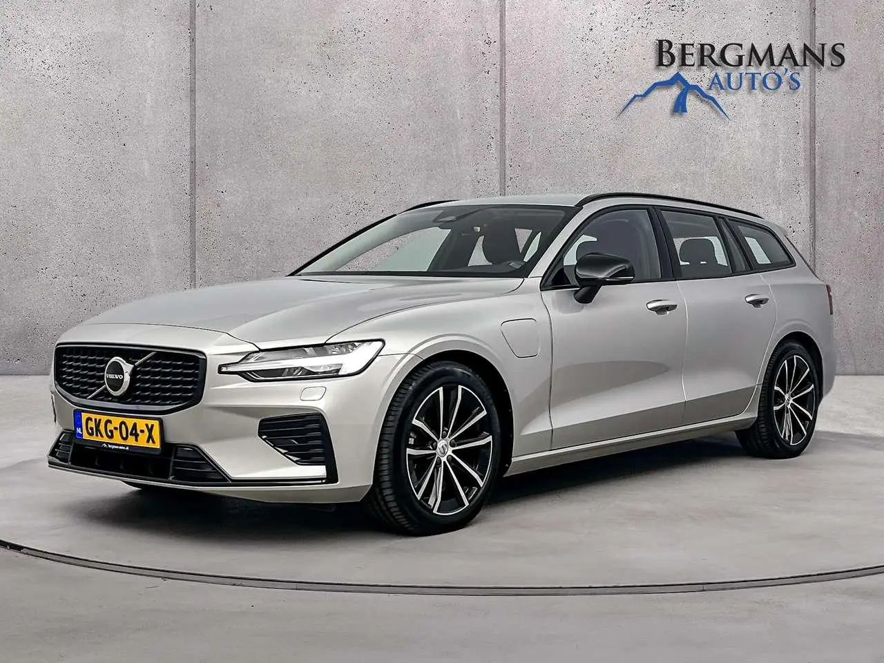 Photo 1 : Volvo V60 2023 Hybride