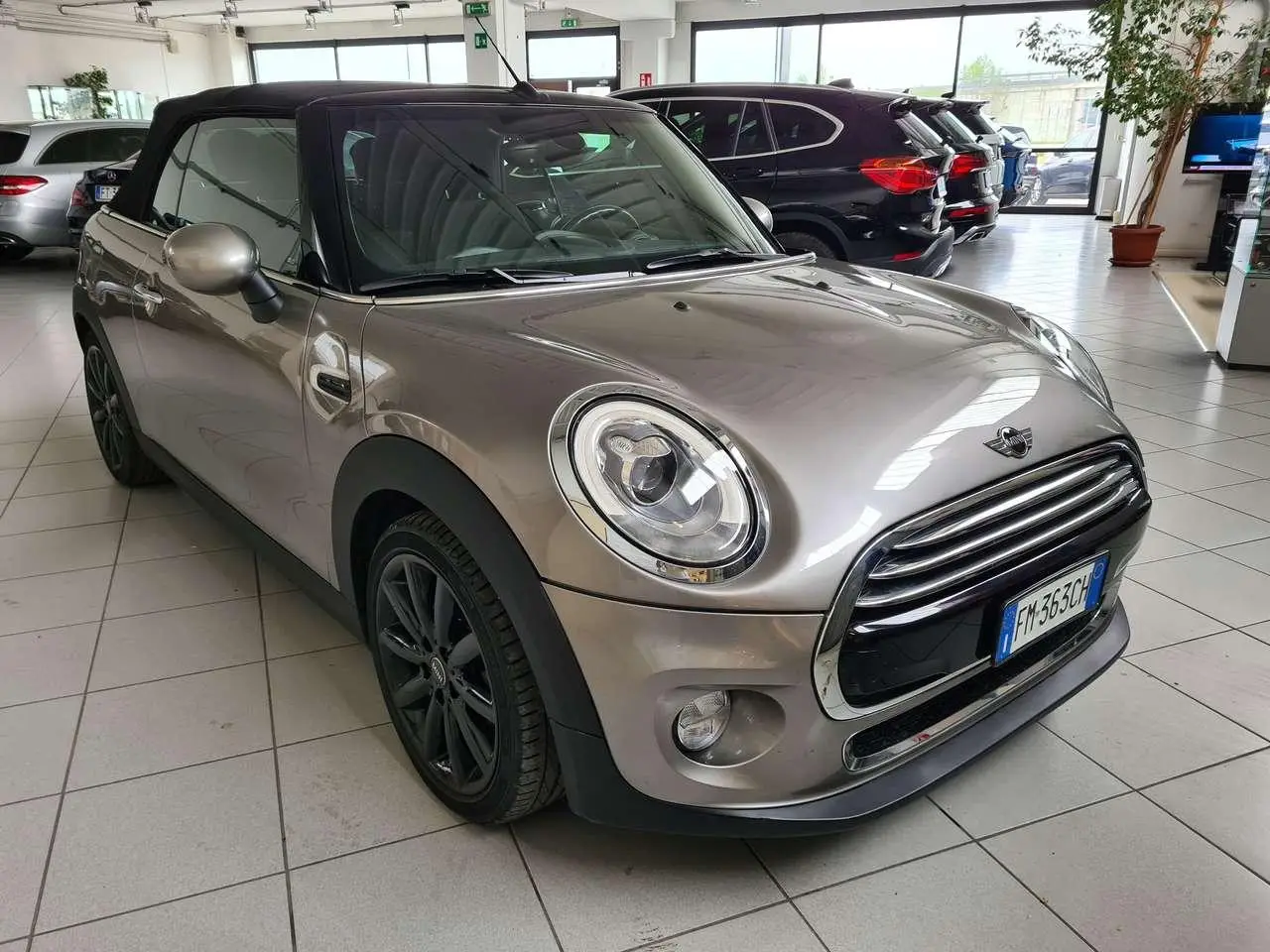 Photo 1 : Mini Cooper 2017 Diesel