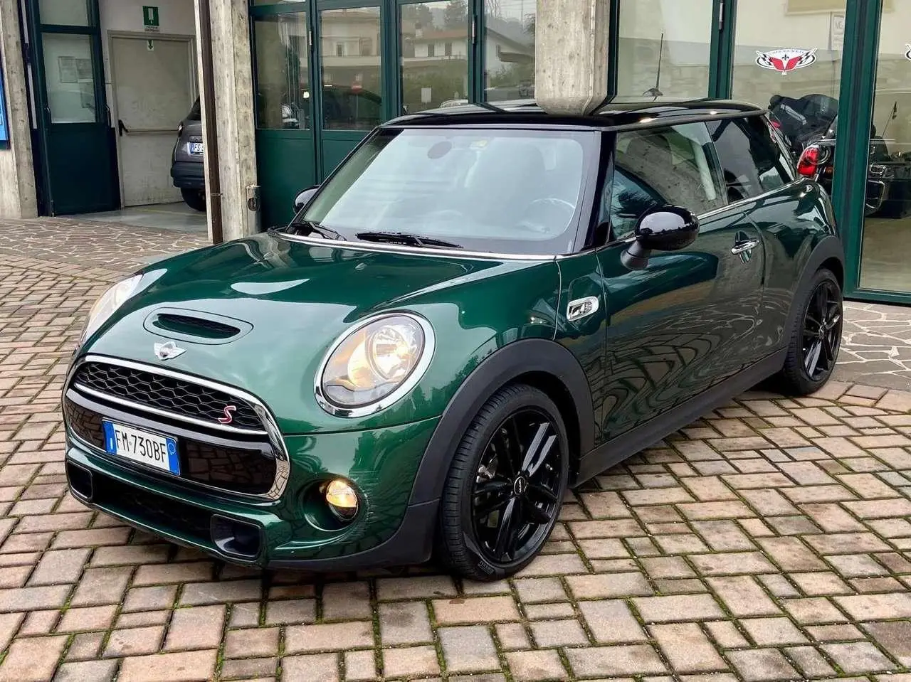 Photo 1 : Mini Cooper 2017 Diesel