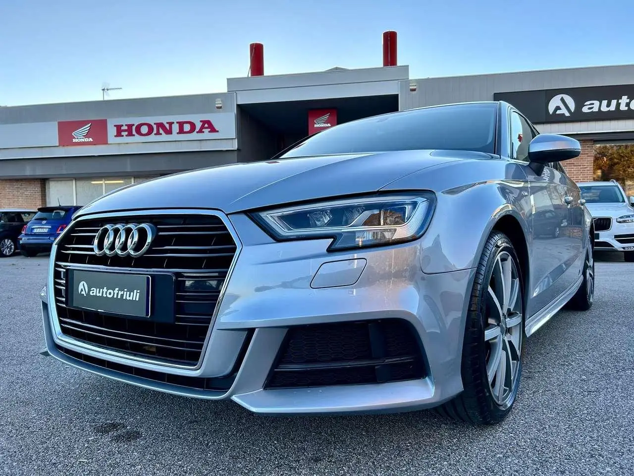 Photo 1 : Audi A3 2019 Petrol