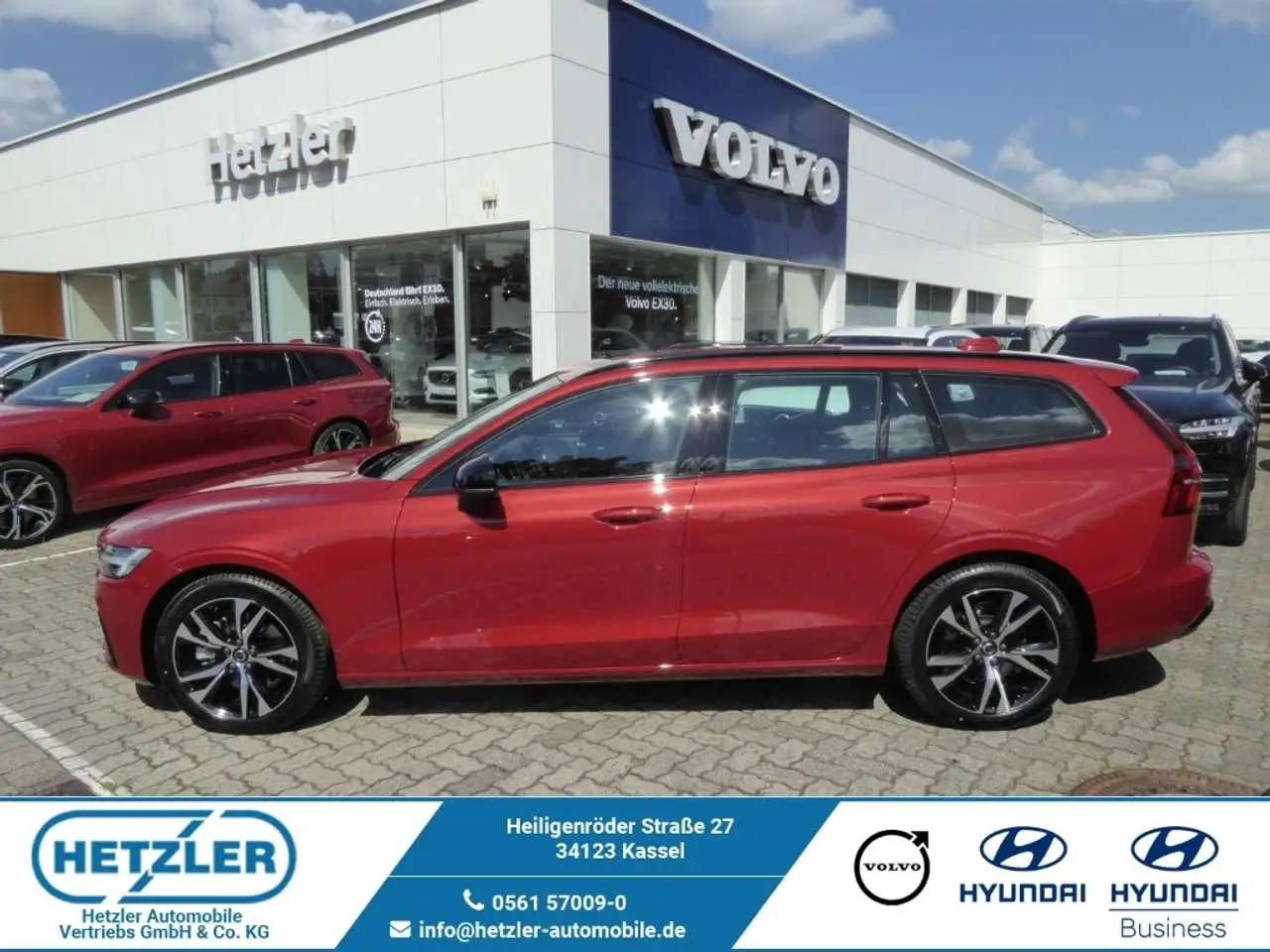 Photo 1 : Volvo V60 2024 Diesel