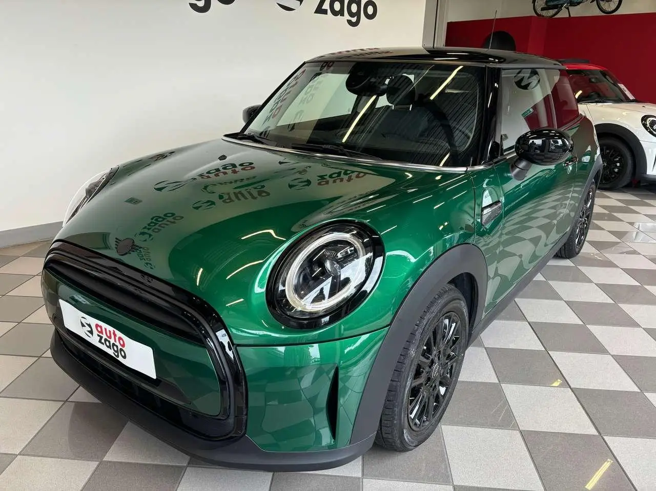 Photo 1 : Mini Cooper 2023 Petrol