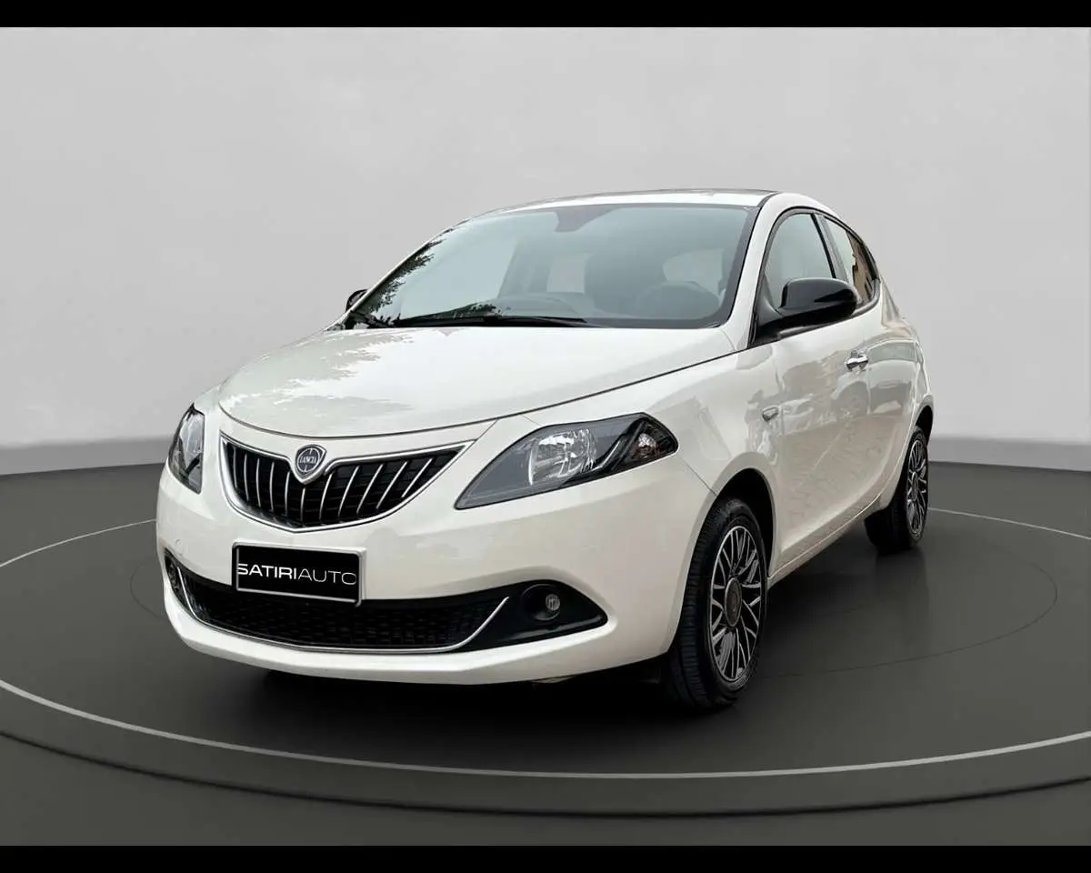 Photo 1 : Lancia Ypsilon 2024 Hybrid