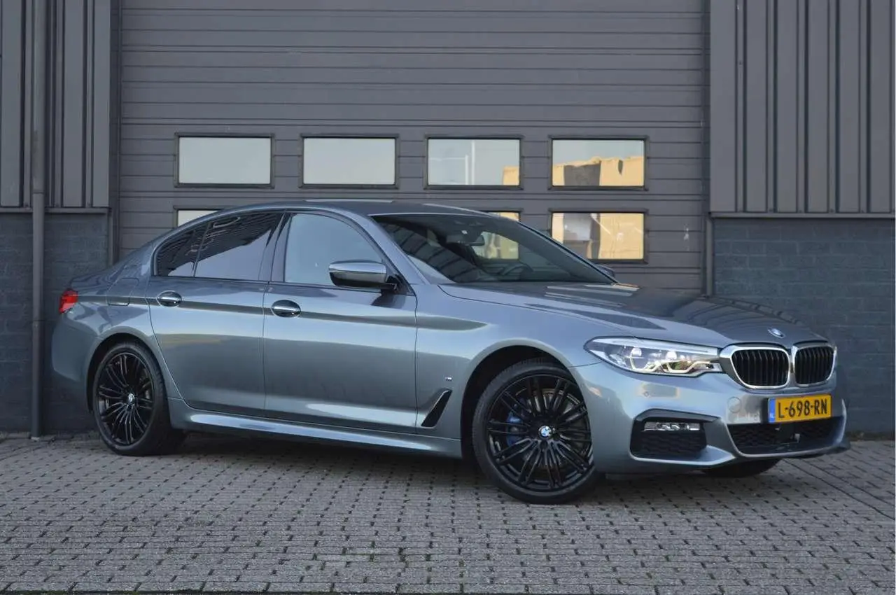 Photo 1 : Bmw Serie 5 2018 Hybrid