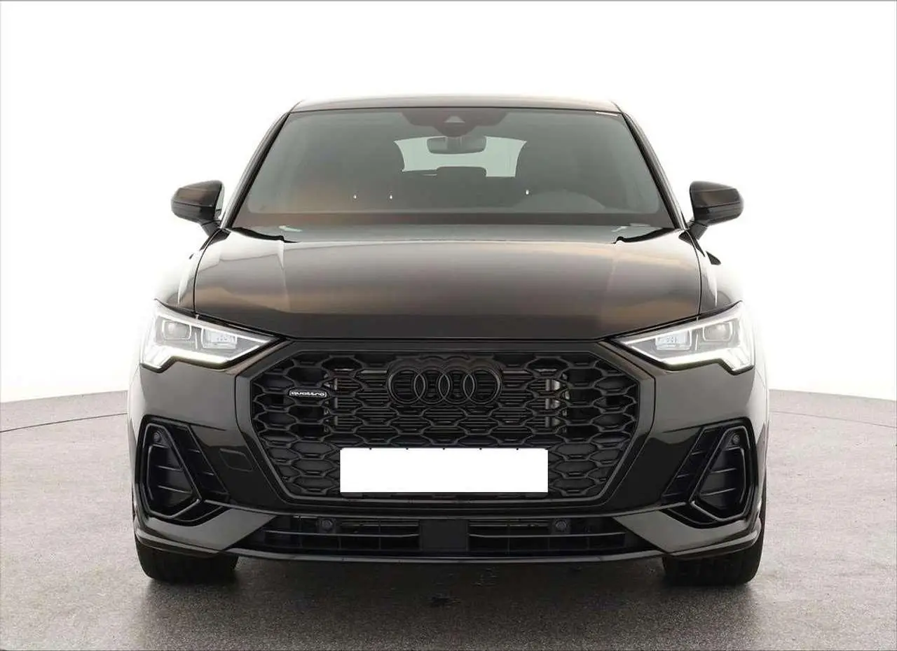 Photo 1 : Audi Q3 2023 Diesel