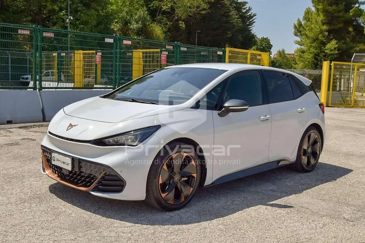 Photo 1 : Cupra Born 2023 Électrique