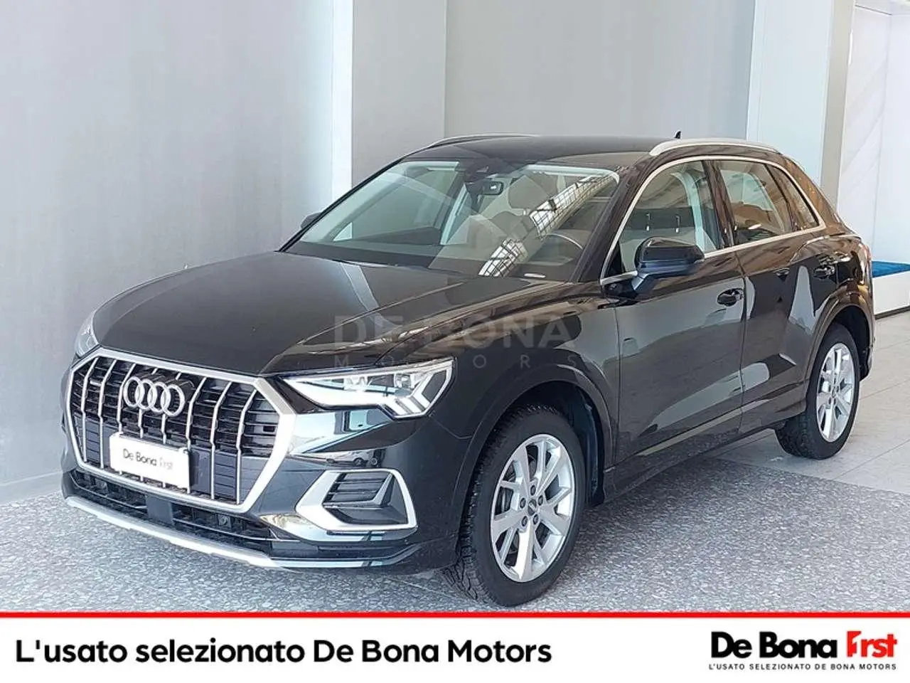 Photo 1 : Audi Q3 2019 Essence