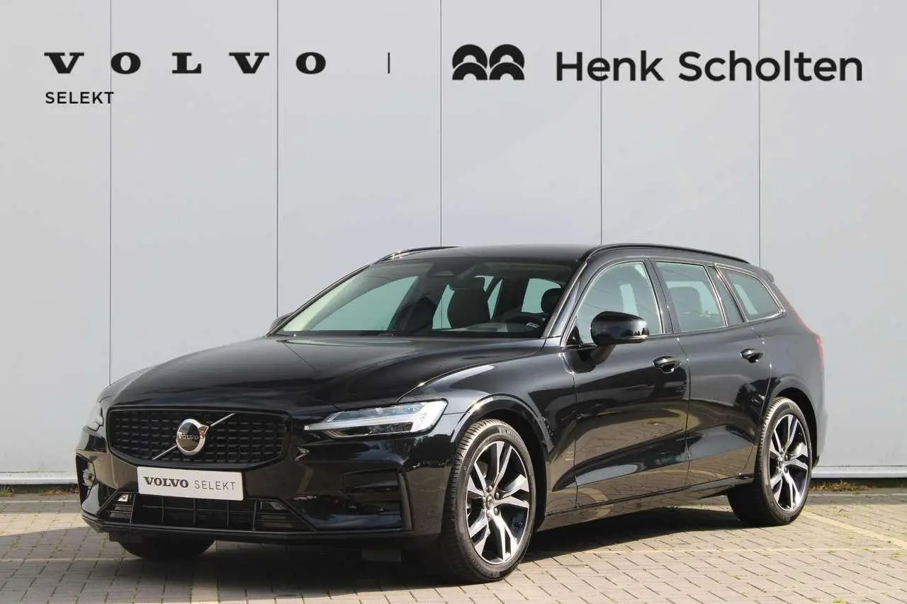 Photo 1 : Volvo V60 2024 Hybride