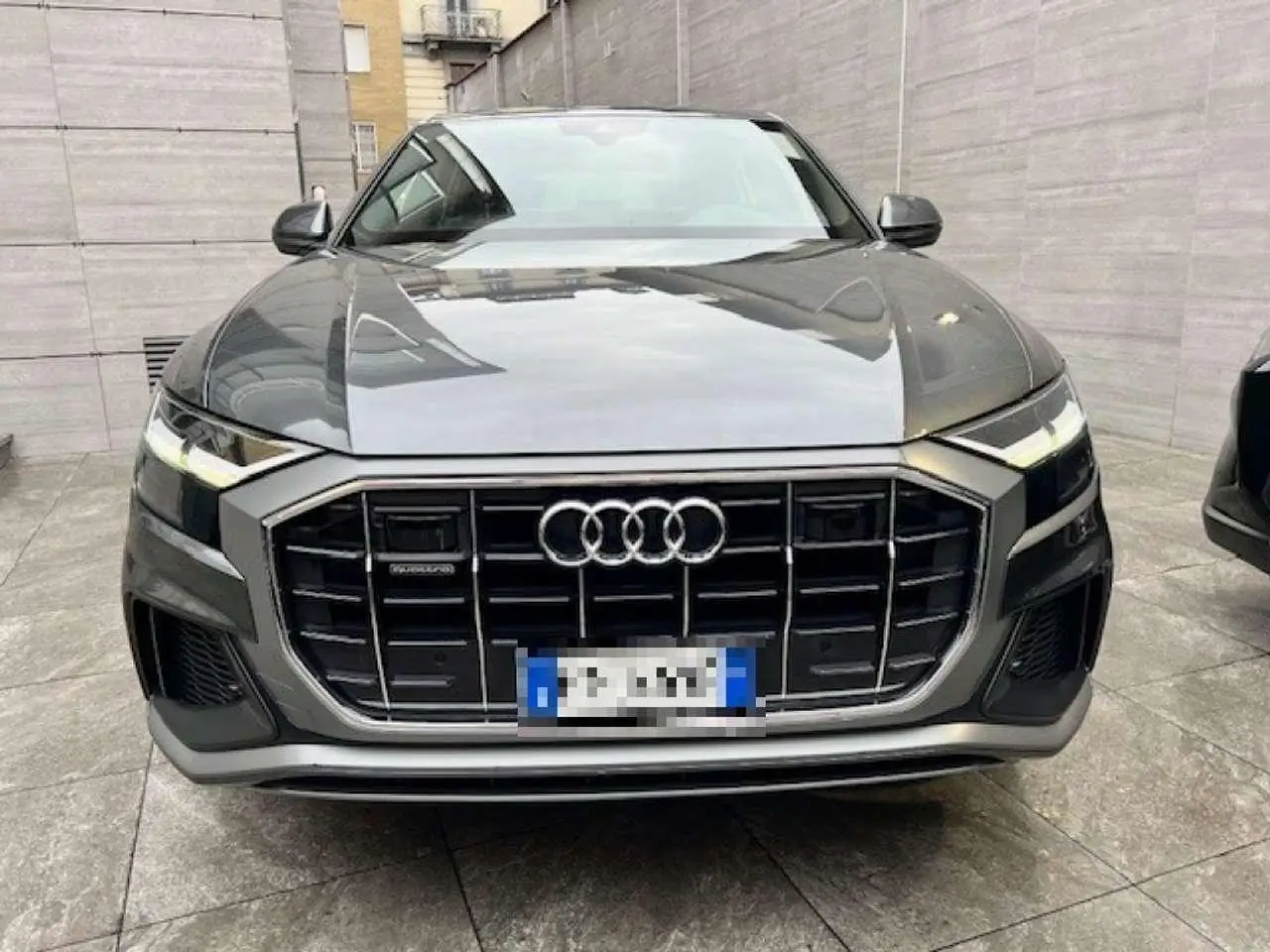 Photo 1 : Audi Q8 2019 Hybride